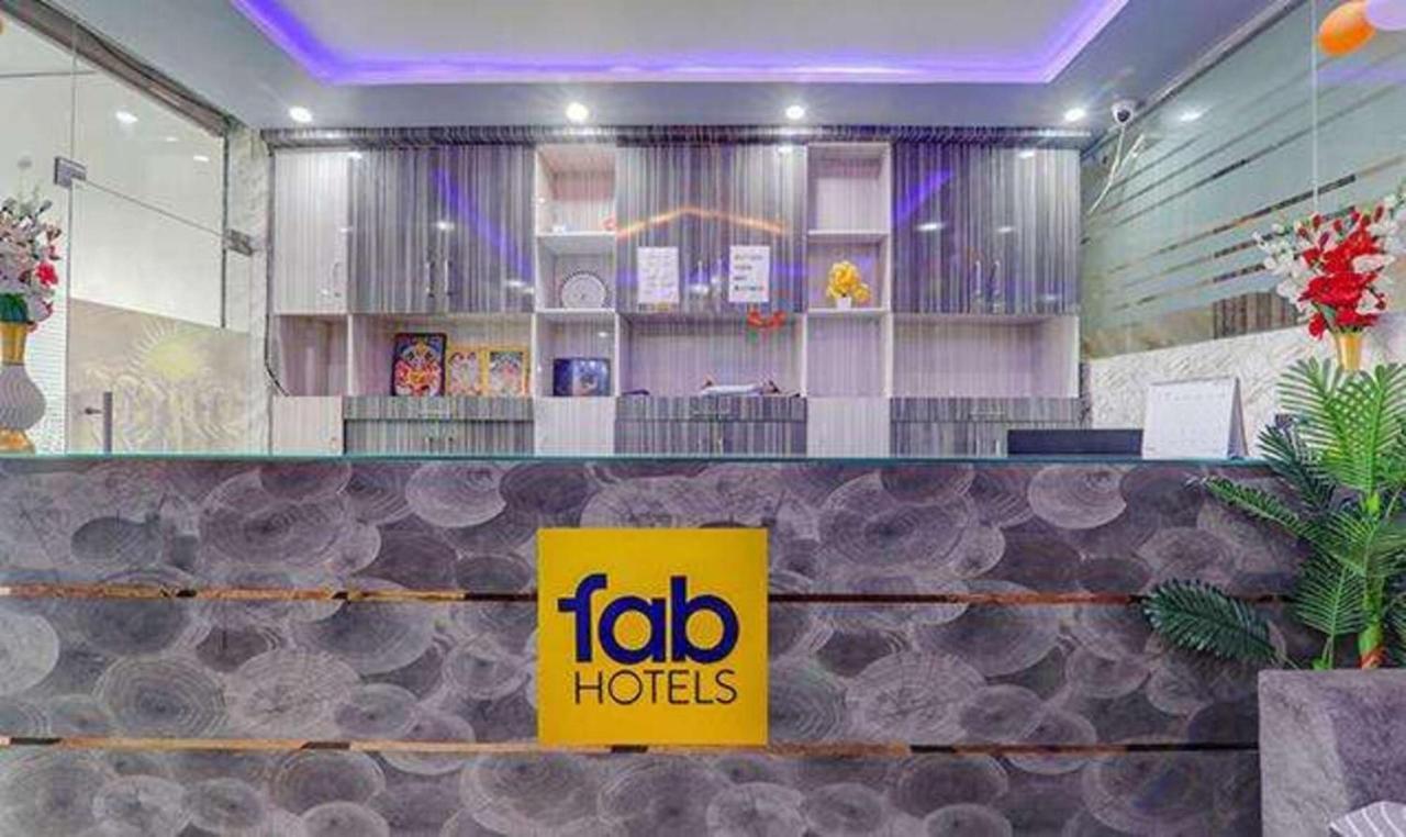 Hotel FabExpress SS Grand Banthra Sikandarpur Exterior foto