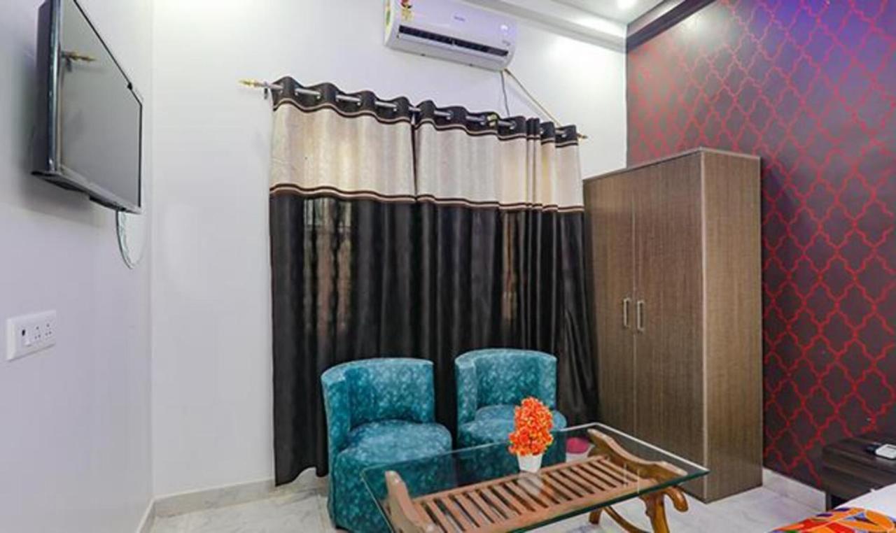 Hotel FabExpress SS Grand Banthra Sikandarpur Exterior foto